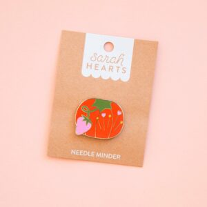 tomato pin cushion magnetic needle minder